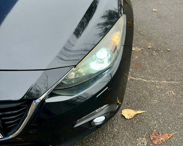 Черный Мазда 3, объемом двигателя 1.5 л и пробегом 143 тыс. км за 9200 $, фото 10 на Automoto.ua