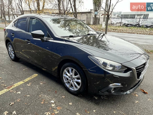 Черный Мазда 3, объемом двигателя 1.5 л и пробегом 143 тыс. км за 9200 $, фото 4 на Automoto.ua