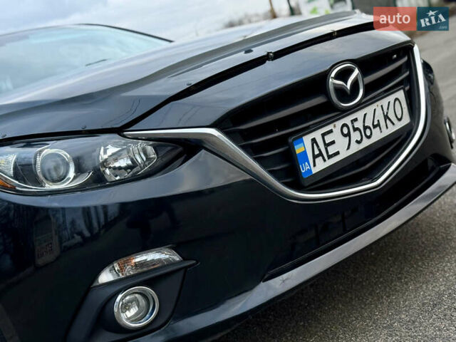 Черный Мазда 3, объемом двигателя 2 л и пробегом 148 тыс. км за 9400 $, фото 7 на Automoto.ua