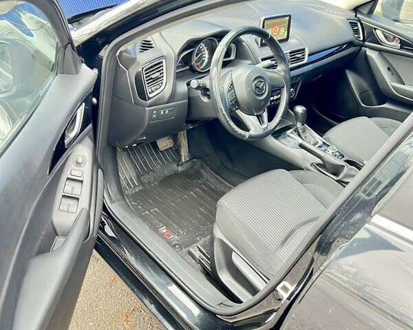 Черный Мазда 3, объемом двигателя 1.5 л и пробегом 143 тыс. км за 9200 $, фото 19 на Automoto.ua