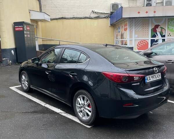 Черный Мазда 3, объемом двигателя 2 л и пробегом 167 тыс. км за 12500 $, фото 3 на Automoto.ua