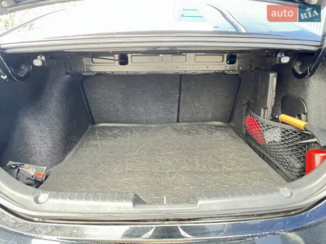 Черный Мазда 3, объемом двигателя 1.5 л и пробегом 143 тыс. км за 9200 $, фото 24 на Automoto.ua