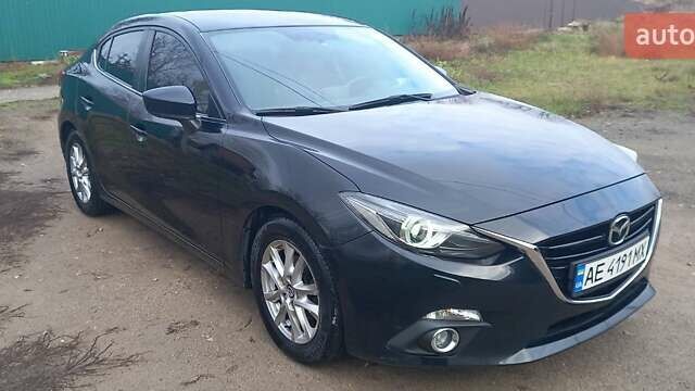 Черный Мазда 3, объемом двигателя 1.5 л и пробегом 88 тыс. км за 14700 $, фото 7 на Automoto.ua