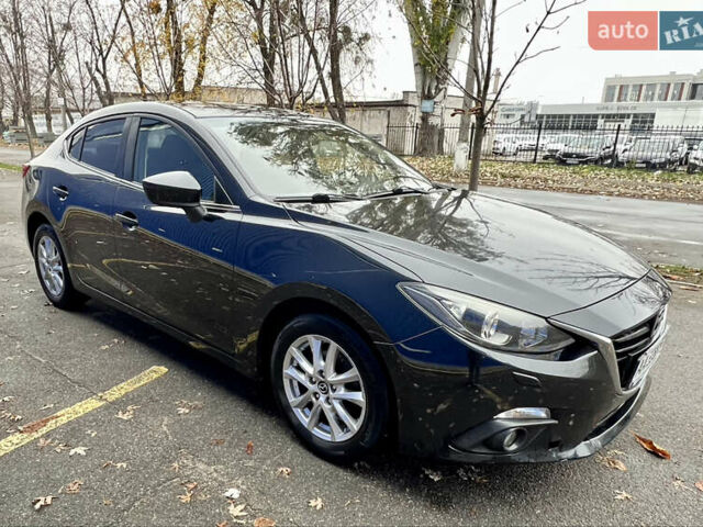 Черный Мазда 3, объемом двигателя 1.5 л и пробегом 143 тыс. км за 9200 $, фото 5 на Automoto.ua