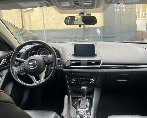 Черный Мазда 3, объемом двигателя 2 л и пробегом 167 тыс. км за 12500 $, фото 5 на Automoto.ua