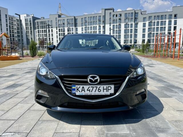 Черный Мазда 3, объемом двигателя 2 л и пробегом 172 тыс. км за 11950 $, фото 4 на Automoto.ua