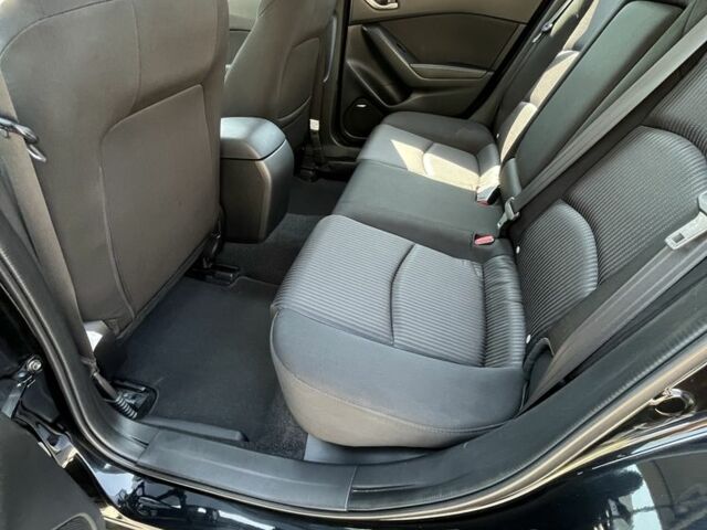 Черный Мазда 3, объемом двигателя 2 л и пробегом 172 тыс. км за 11950 $, фото 13 на Automoto.ua