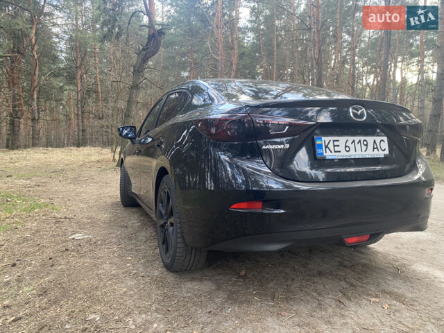 Черный Мазда 3, объемом двигателя 1.6 л и пробегом 170 тыс. км за 9700 $, фото 4 на Automoto.ua