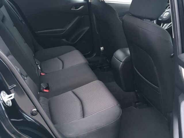 Черный Мазда 3, объемом двигателя 2 л и пробегом 173 тыс. км за 11900 $, фото 10 на Automoto.ua