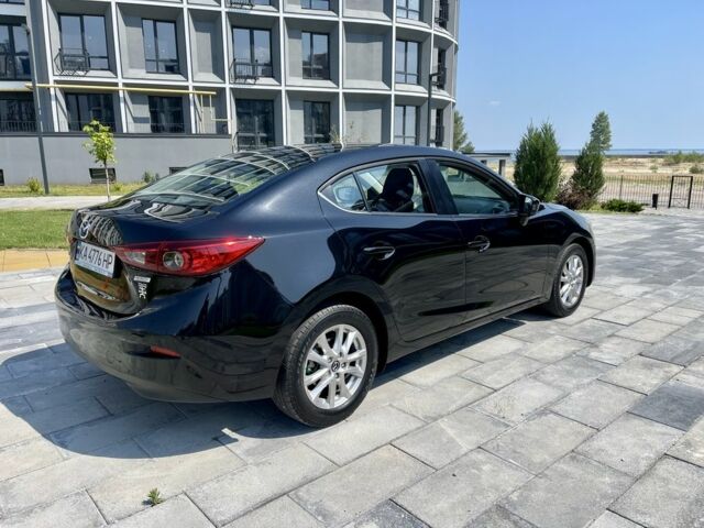 Черный Мазда 3, объемом двигателя 2 л и пробегом 172 тыс. км за 11950 $, фото 6 на Automoto.ua