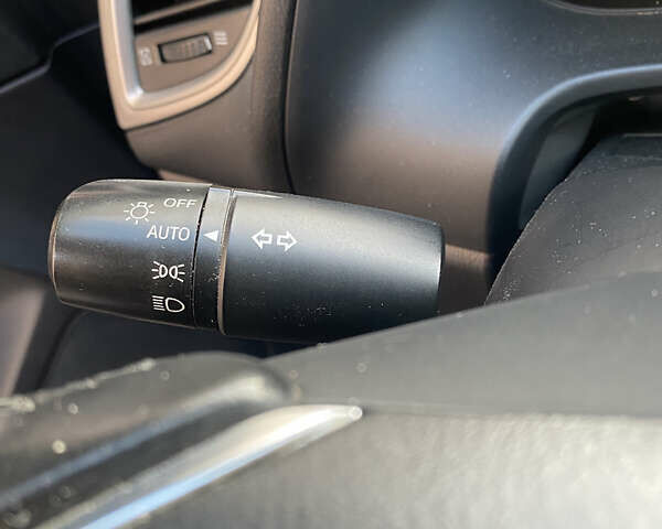 Чорний Мазда 3, об'ємом двигуна 2 л та пробігом 247 тис. км за 9500 $, фото 10 на Automoto.ua