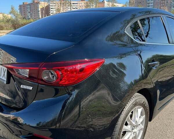 Черный Мазда 3, объемом двигателя 2 л и пробегом 160 тыс. км за 11600 $, фото 8 на Automoto.ua