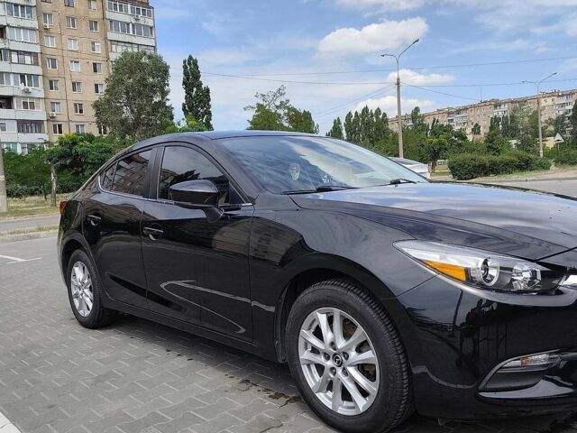 Черный Мазда 3, объемом двигателя 2 л и пробегом 111 тыс. км за 12500 $, фото 2 на Automoto.ua