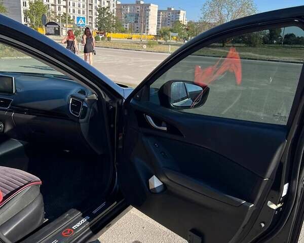 Черный Мазда 3, объемом двигателя 2 л и пробегом 160 тыс. км за 11600 $, фото 18 на Automoto.ua