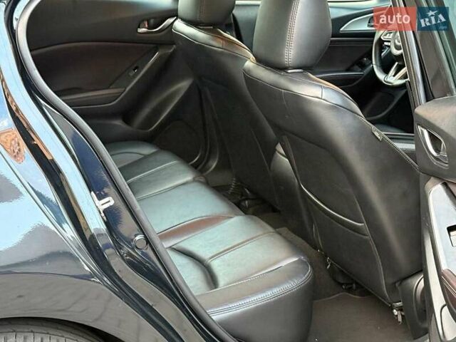Мазда 3 2017 в Одессе на Automoto.ua Черный Мазда 3, объемом двигателя 2 л и пробегом 107 тыс. км за 13290 $, фото 9 на Automoto.ua