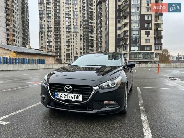 Черный Мазда 3, объемом двигателя 2 л и пробегом 122 тыс. км за 12000 $, фото 7 на Automoto.ua