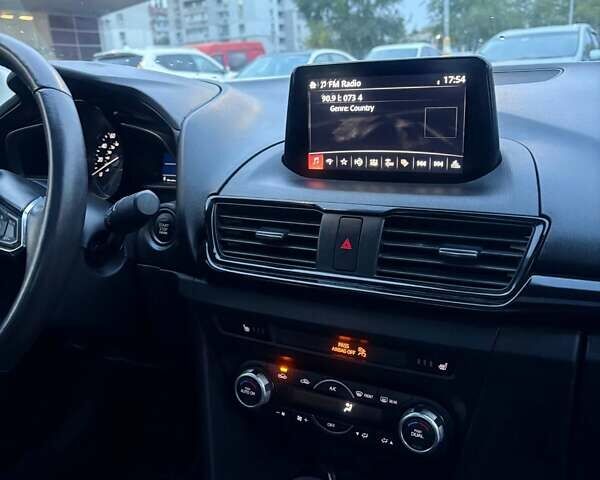 Черный Мазда 3, объемом двигателя 2.49 л и пробегом 92 тыс. км за 12900 $, фото 14 на Automoto.ua