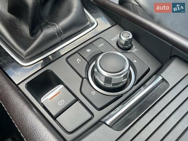 Черный Мазда 3, объемом двигателя 2.5 л и пробегом 96 тыс. км за 12900 $, фото 31 на Automoto.ua