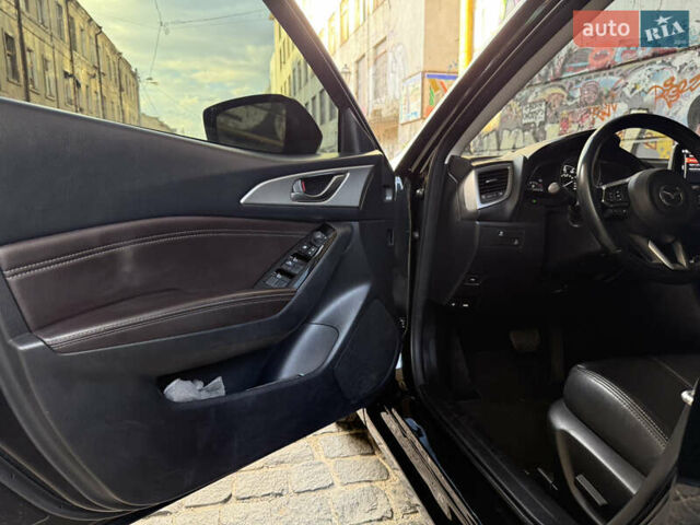 Чорний Мазда 3, об'ємом двигуна 2.49 л та пробігом 62 тис. км за 12000 $, фото 29 на Automoto.ua
