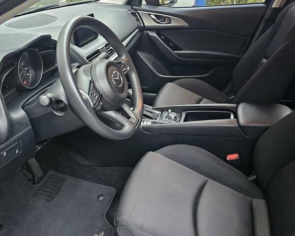 Черный Мазда 3, объемом двигателя 2 л и пробегом 75 тыс. км за 13500 $, фото 5 на Automoto.ua