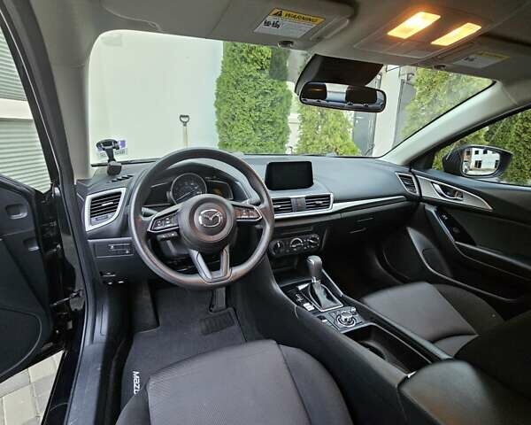 Черный Мазда 3, объемом двигателя 2 л и пробегом 75 тыс. км за 13500 $, фото 6 на Automoto.ua