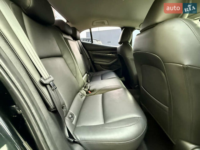 Черный Мазда 3, объемом двигателя 2.49 л и пробегом 65 тыс. км за 16550 $, фото 7 на Automoto.ua