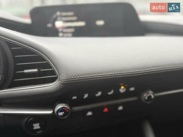 Черный Мазда 3, объемом двигателя 2.49 л и пробегом 53 тыс. км за 16700 $, фото 6 на Automoto.ua