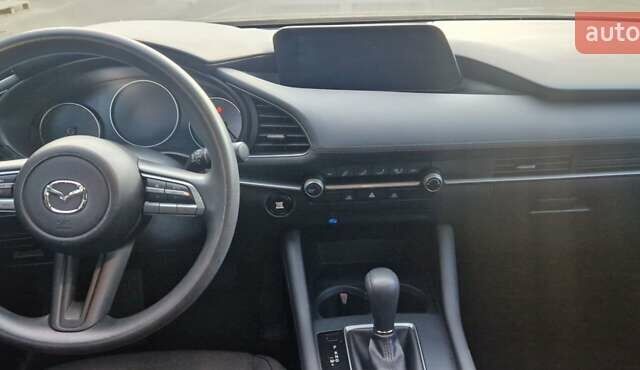 Черный Мазда 3, объемом двигателя 2.49 л и пробегом 40 тыс. км за 17500 $, фото 13 на Automoto.ua