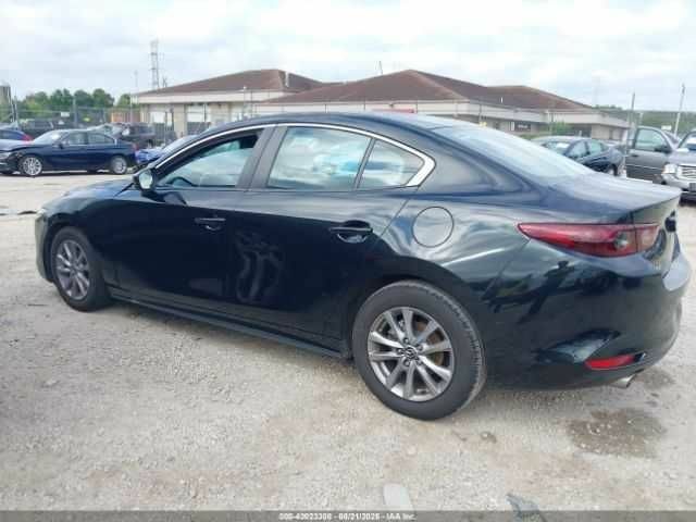 Чорний Мазда 3, об'ємом двигуна 0 л та пробігом 64 тис. км за 3500 $, фото 7 на Automoto.ua