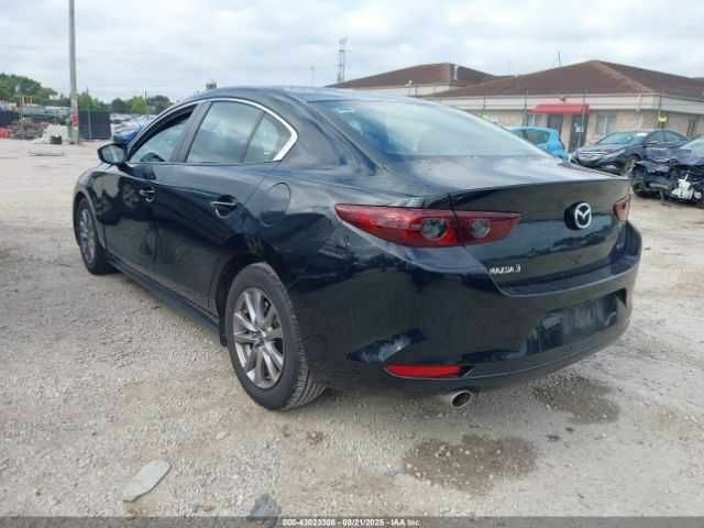 Чорний Мазда 3, об'ємом двигуна 0 л та пробігом 64 тис. км за 3500 $, фото 2 на Automoto.ua