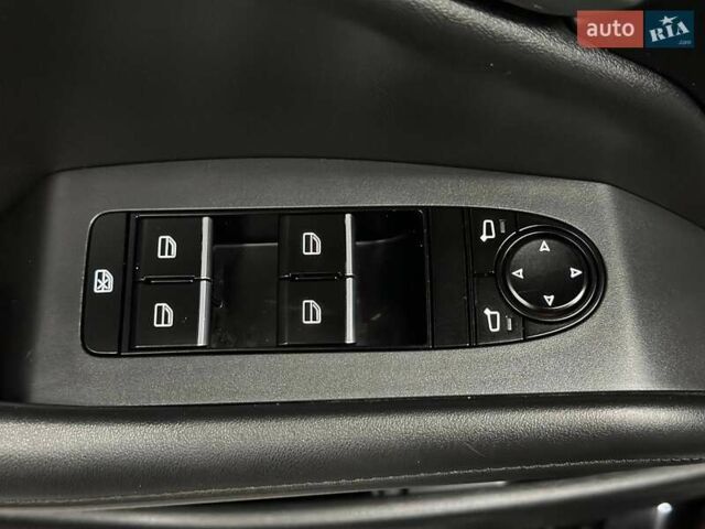 Черный Мазда 3, объемом двигателя 2.49 л и пробегом 129 тыс. км за 15299 $, фото 13 на Automoto.ua
