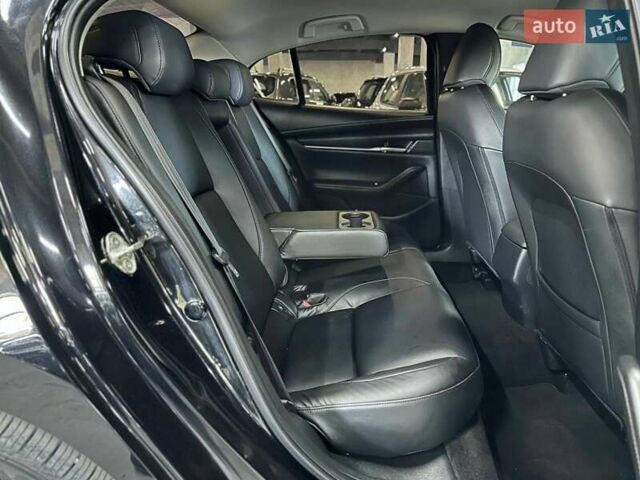 Черный Мазда 3, объемом двигателя 2.49 л и пробегом 129 тыс. км за 15299 $, фото 15 на Automoto.ua