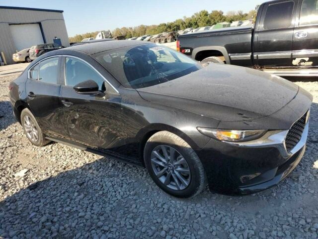 Черный Мазда 3, объемом двигателя 2 л и пробегом 28 тыс. км за 6100 $, фото 3 на Automoto.ua