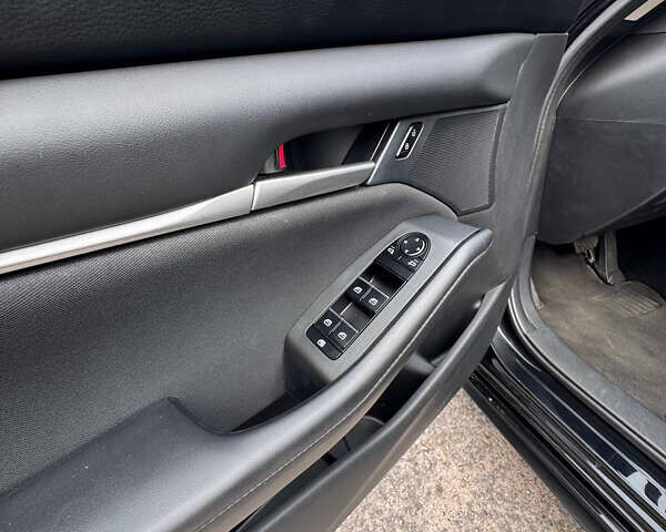 Чорний Мазда 3, об'ємом двигуна 2 л та пробігом 99 тис. км за 15999 $, фото 10 на Automoto.ua
