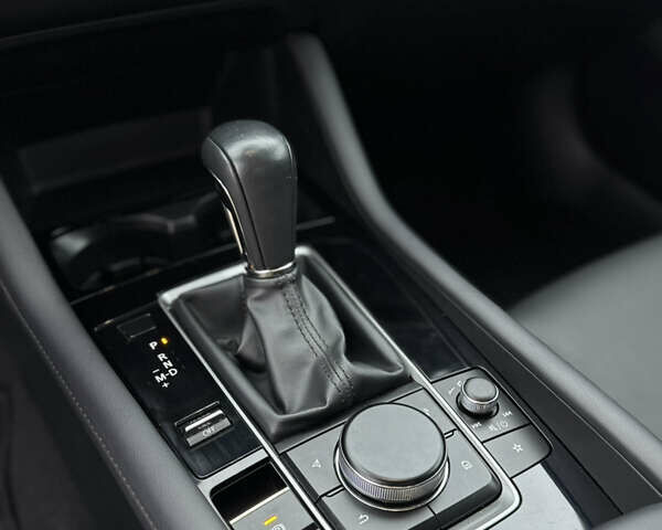 Черный Мазда 3, объемом двигателя 2.49 л и пробегом 32 тыс. км за 19900 $, фото 18 на Automoto.ua