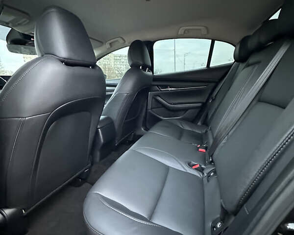 Черный Мазда 3, объемом двигателя 2.49 л и пробегом 31 тыс. км за 19555 $, фото 40 на Automoto.ua