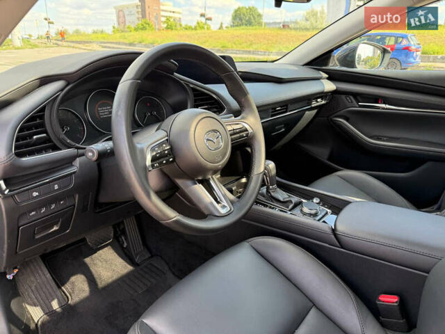 Черный Мазда 3, объемом двигателя 2.49 л и пробегом 23 тыс. км за 20900 $, фото 12 на Automoto.ua