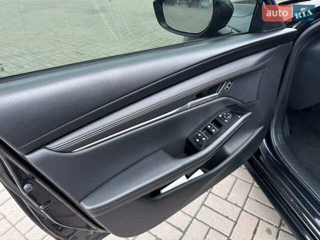 Черный Мазда 3, объемом двигателя 2.49 л и пробегом 31 тыс. км за 19555 $, фото 30 на Automoto.ua