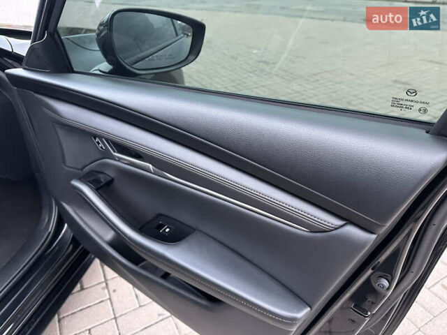 Черный Мазда 3, объемом двигателя 2.49 л и пробегом 31 тыс. км за 19555 $, фото 43 на Automoto.ua
