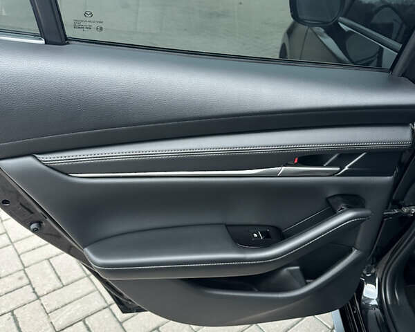 Черный Мазда 3, объемом двигателя 2.49 л и пробегом 31 тыс. км за 19555 $, фото 42 на Automoto.ua