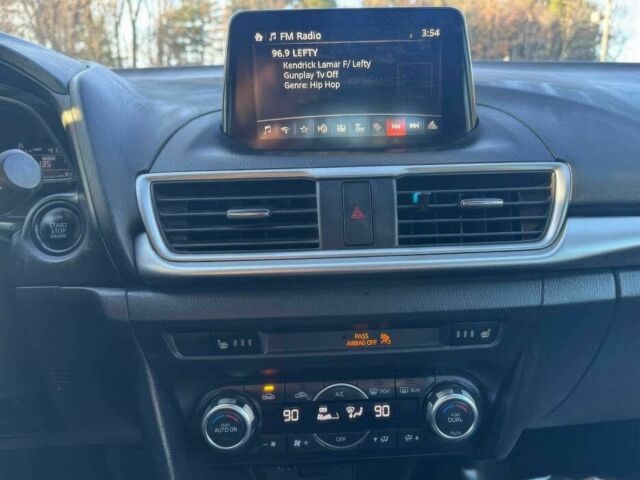 Черный Мазда 3, объемом двигателя 2 л и пробегом 66 тыс. км за 3500 $, фото 10 на Automoto.ua