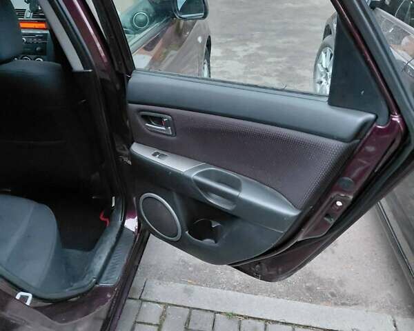 Фіолетовий Мазда 3, об'ємом двигуна 1.6 л та пробігом 303 тис. км за 4700 $, фото 11 на Automoto.ua