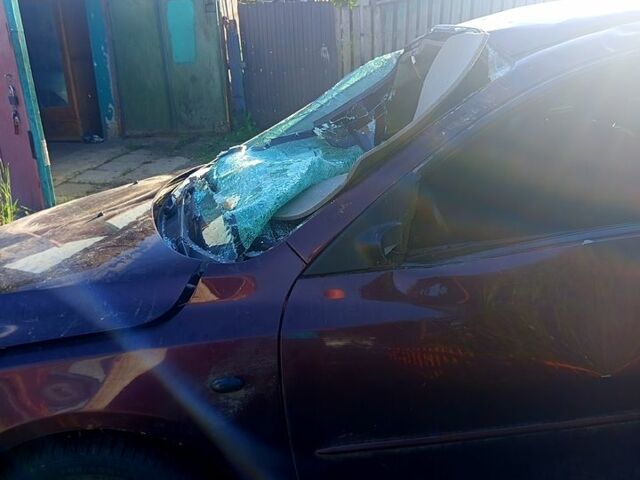 Фиолетовый Мазда 3, объемом двигателя 1.6 л и пробегом 0 тыс. км за 3000 $, фото 1 на Automoto.ua