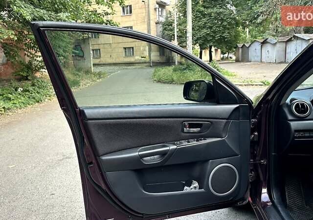 Фіолетовий Мазда 3, об'ємом двигуна 1.6 л та пробігом 335 тис. км за 4999 $, фото 12 на Automoto.ua