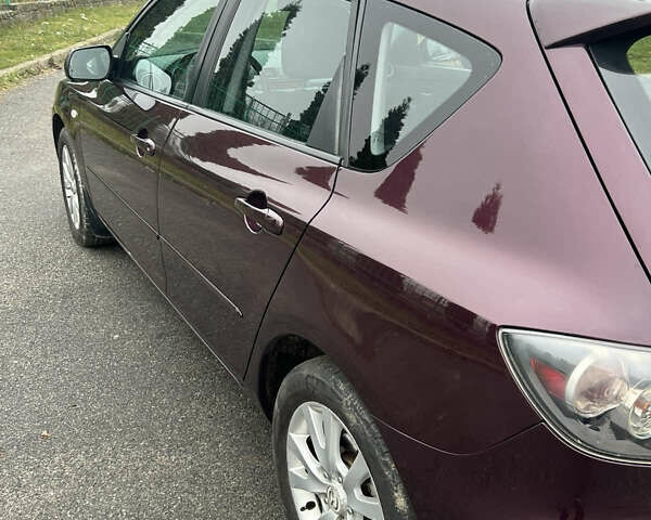 Фиолетовый Мазда 3, объемом двигателя 1.6 л и пробегом 161 тыс. км за 5600 $, фото 6 на Automoto.ua