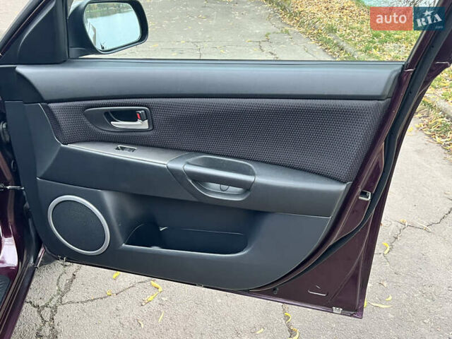 Фиолетовый Мазда 3, объемом двигателя 1.6 л и пробегом 211 тыс. км за 3750 $, фото 25 на Automoto.ua