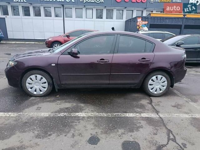 Фиолетовый Мазда 3, объемом двигателя 1.6 л и пробегом 150 тыс. км за 5500 $, фото 2 на Automoto.ua