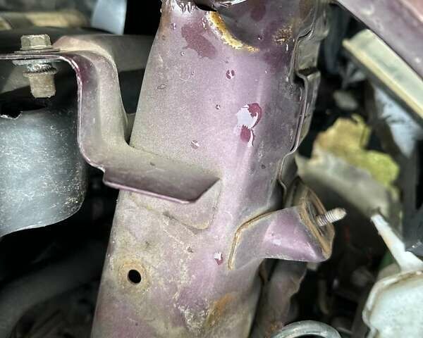 Фіолетовий Мазда 3, об'ємом двигуна 2 л та пробігом 170 тис. км за 3000 $, фото 5 на Automoto.ua