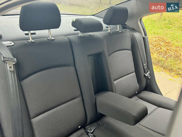 Фиолетовый Мазда 3, объемом двигателя 1.6 л и пробегом 211 тыс. км за 3750 $, фото 33 на Automoto.ua