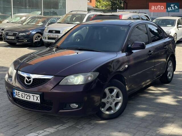 Фиолетовый Мазда 3, объемом двигателя 1.6 л и пробегом 294 тыс. км за 5400 $, фото 2 на Automoto.ua